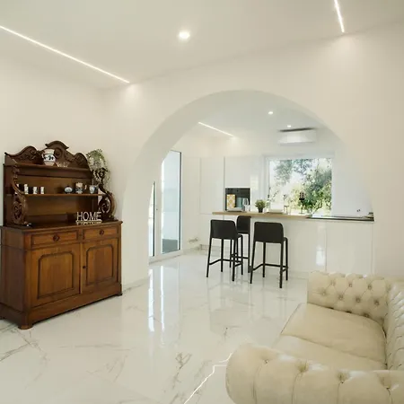 Villa Chiara - Homy Sicily 4 Apartment With Pool And Spa منتجع أكيدولتشي
