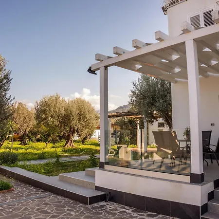 منتجع Villa Chiara - Homy Sicily 4 Apartment With Pool And Spa