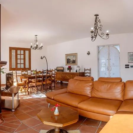 Villa Chiara - Homy Sicily 4 Apartment With Pool And Spa