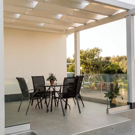 Villa Chiara - Homy Sicily 4 Apartment With Pool And Spa منتجع