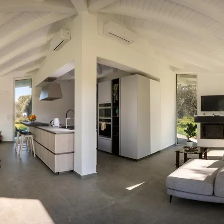 Villa Chiara - Homy Sicily 4 Apartment With Pool And Spa منتجع أكيدولتشي