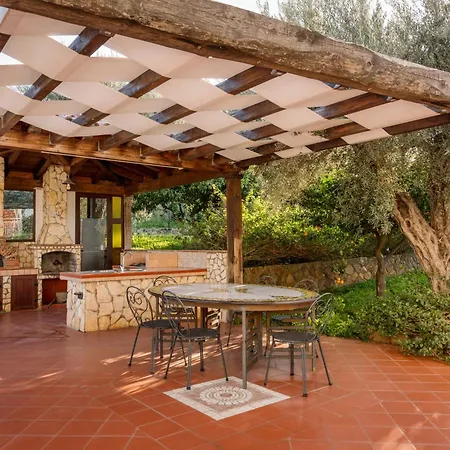Villa Chiara - Homy Sicily 4 Apartment With Pool And Spa منتجع