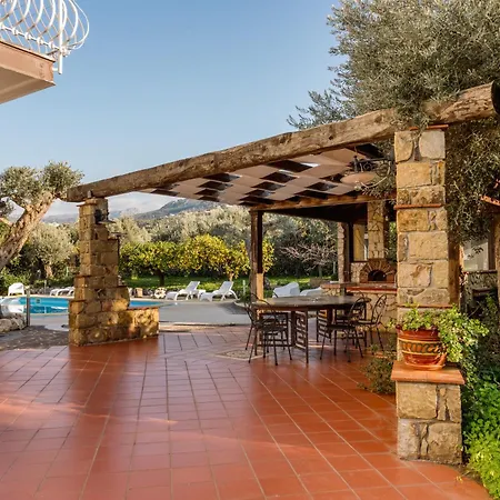 Villa Chiara - Homy Sicily 4 Apartment With Pool And Spa أكيدولتشي