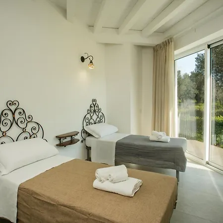 Villa Chiara - Homy Sicily 4 Apartment With Pool And Spa أكيدولتشي