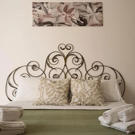 Villa Chiara - Homy Sicily 4 Apartment With Pool And Spa منتجع
