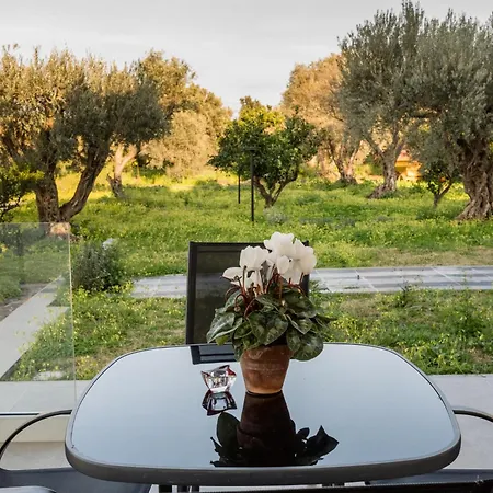 Villa Chiara - Homy Sicily 4 Apartment With Pool And Spa *