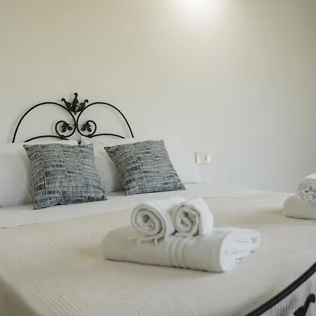منتجع Villa Chiara - Homy Sicily 4 Apartment With Pool And Spa