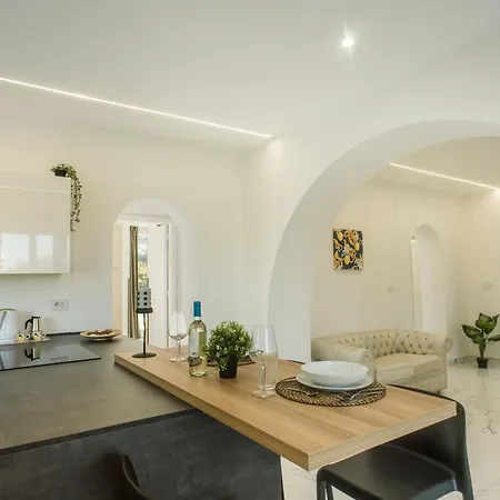 Villa Chiara - Homy Sicily 4 Apartment With Pool And Spa